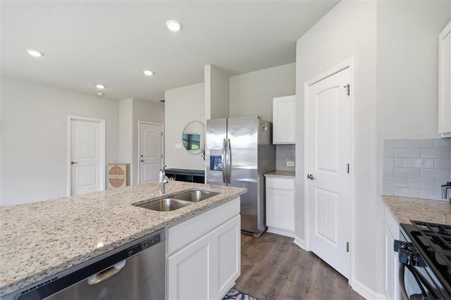 860 Coulee Bend Boulevard, Lake Charles, LA 70611