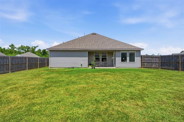 860 Coulee Bend Boulevard, Lake Charles, LA 70611