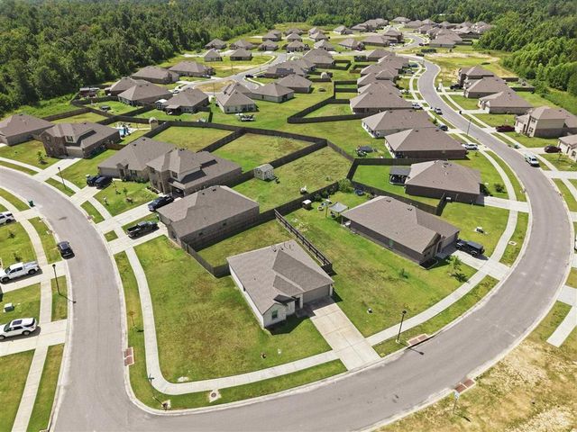 860 Coulee Bend Boulevard, Lake Charles, LA 70611