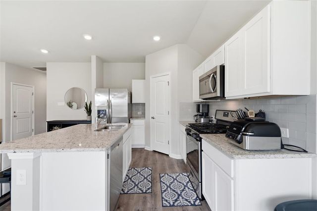860 Coulee Bend Boulevard, Lake Charles, LA 70611