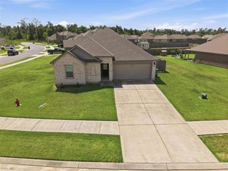 860 Coulee Bend Boulevard, Lake Charles, LA 70611