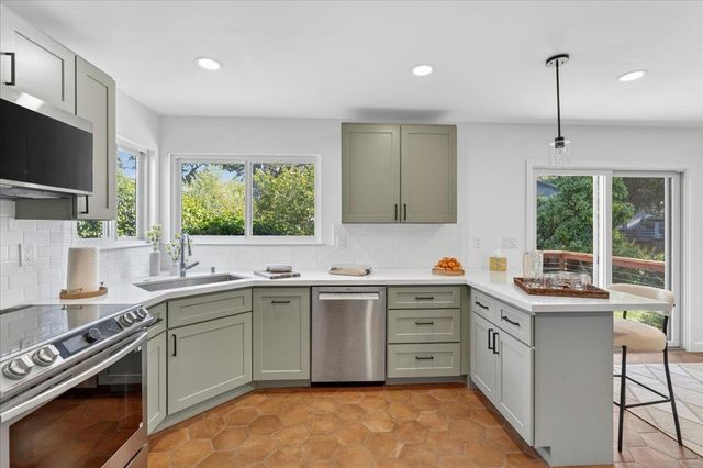 603 Harriet Avenue, Aptos, CA 95003