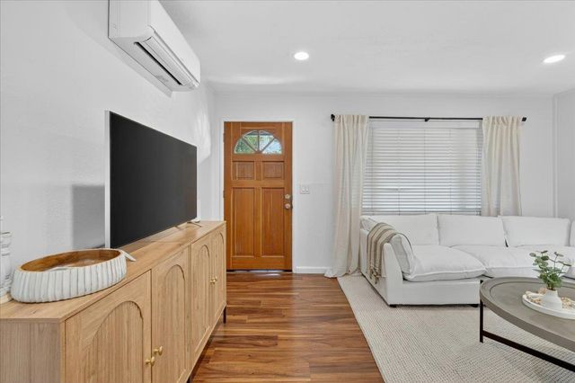 603 Harriet Avenue, Aptos, CA 95003