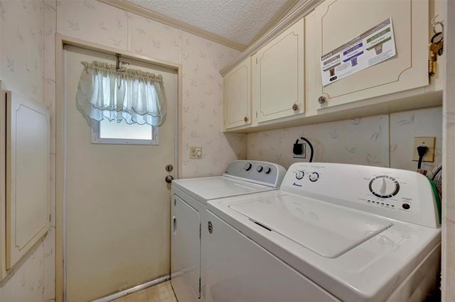 106 N SAINT GEORGE CIRCLE, Apollo Beach, FL 33572