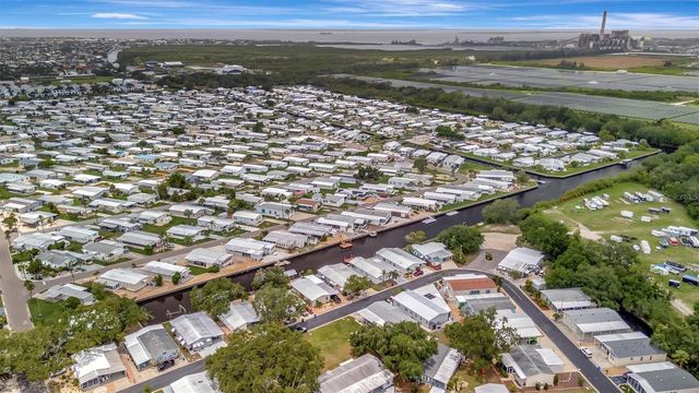 106 N SAINT GEORGE CIRCLE, Apollo Beach, FL 33572