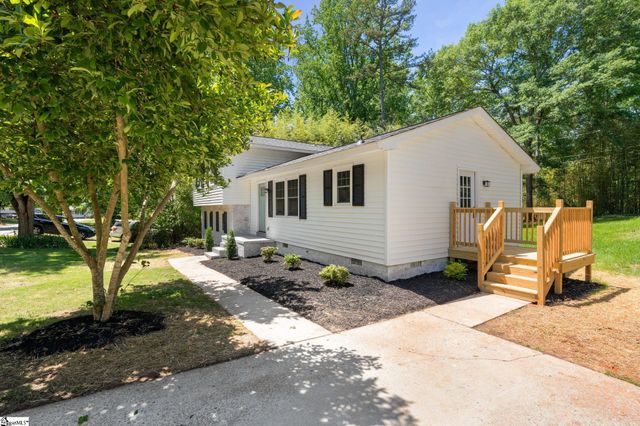 406 Chuckwood Drive, Simpsonville, SC 29680