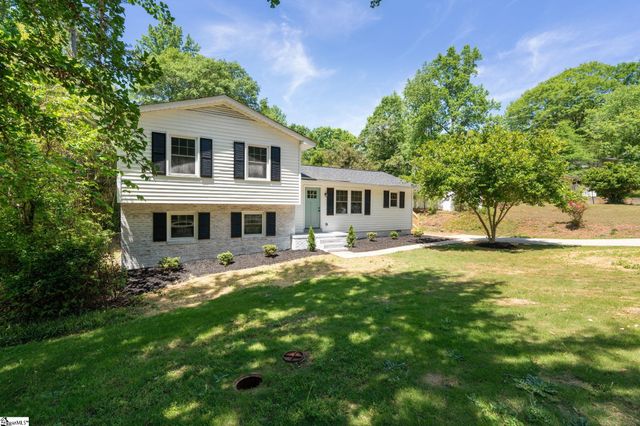 406 Chuckwood Drive, Simpsonville, SC 29680
