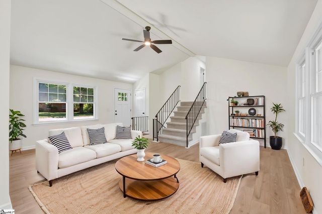 406 Chuckwood Drive, Simpsonville, SC 29680