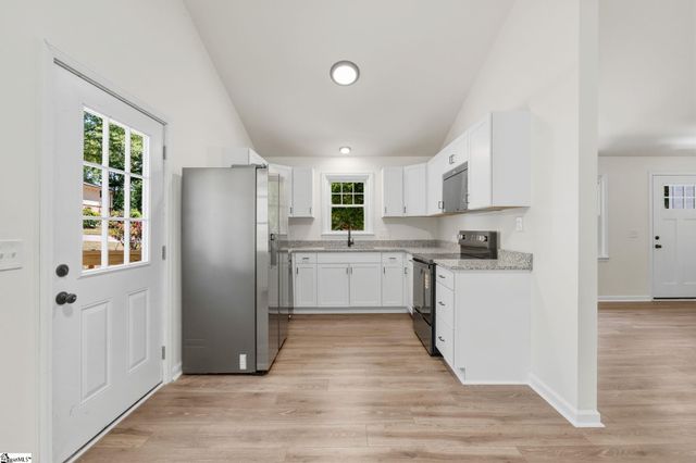 406 Chuckwood Drive, Simpsonville, SC 29680
