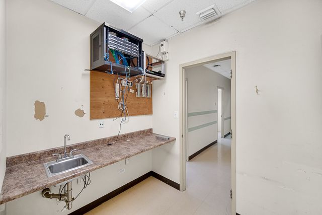 5050 S State Street 2, Chicago, IL 60609