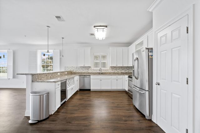 724 Harbor Boulevard 202, Destin, FL 32541