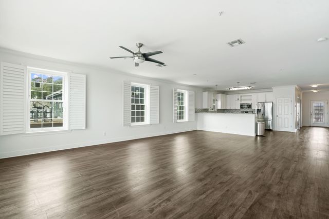 724 Harbor Boulevard 202, Destin, FL 32541