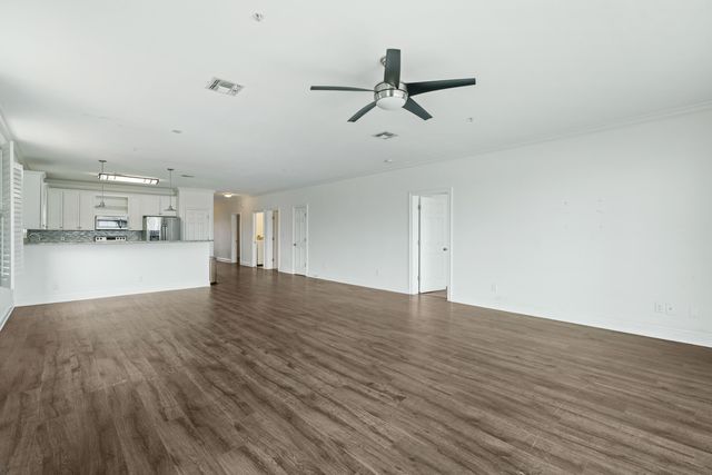 724 Harbor Boulevard 202, Destin, FL 32541