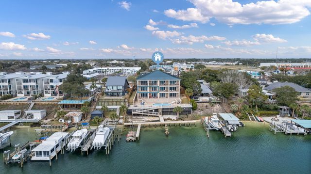 724 Harbor Boulevard 202, Destin, FL 32541