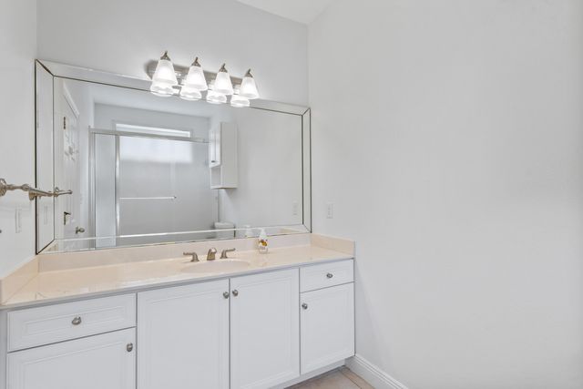 724 Harbor Boulevard 202, Destin, FL 32541