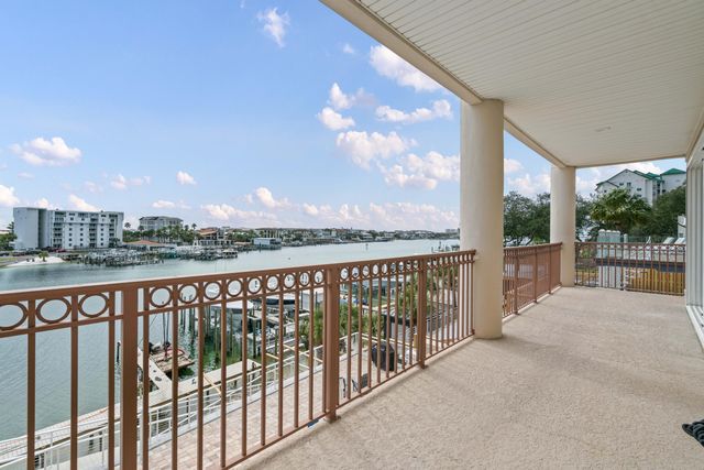 724 Harbor Boulevard 202, Destin, FL 32541
