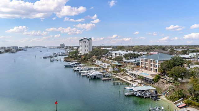 724 Harbor Boulevard 202, Destin, FL 32541