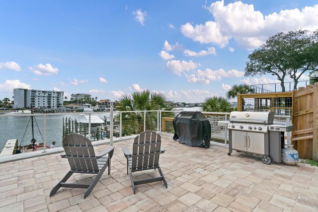 724 Harbor Boulevard 202, Destin, FL 32541