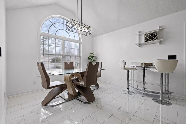 1433 Heather Way, Dalton, GA 30721