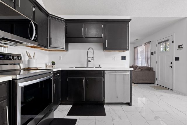 1433 Heather Way, Dalton, GA 30721