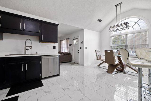 1433 Heather Way, Dalton, GA 30721