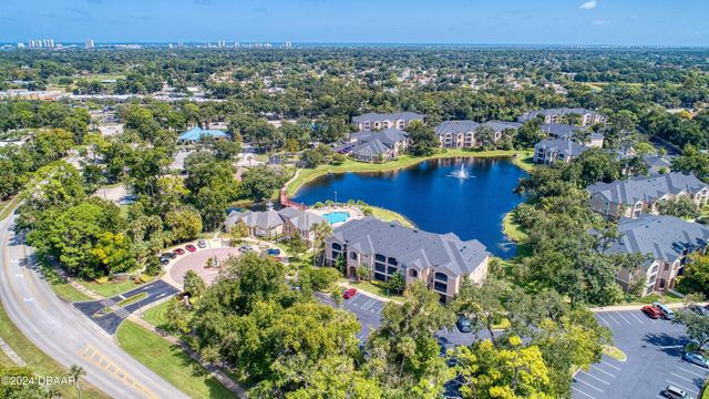 940 Village Trl Unit 2-207, Port Orange, FL 32127