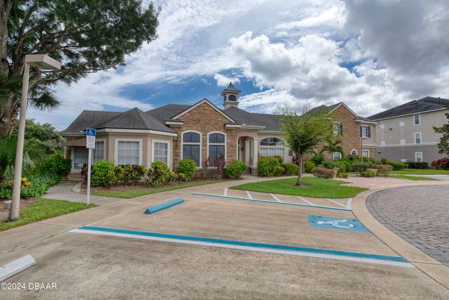 940 Village Trl Unit 2-207, Port Orange, FL 32127