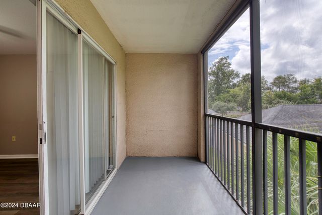 940 Village Trl Unit 2-207, Port Orange, FL 32127