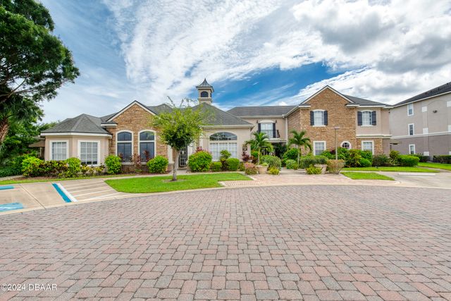 940 Village Trl Unit 2-207, Port Orange, FL 32127