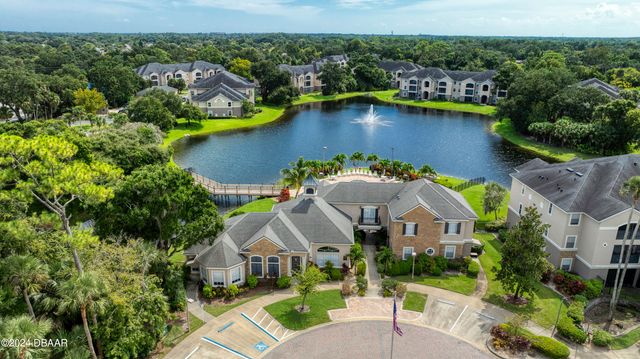 940 Village Trl Unit 2-207, Port Orange, FL 32127