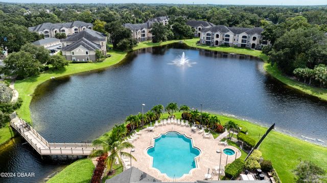 940 Village Trl Unit 2-207, Port Orange, FL 32127