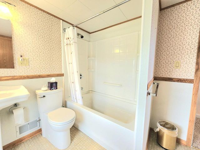 5609 Two Creeks ROAD, Two Rivers, WI 54241