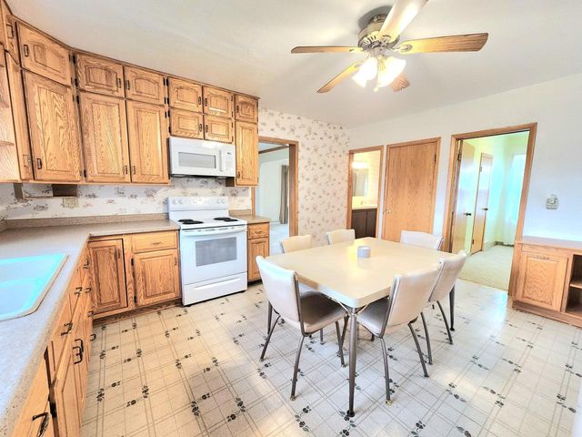 5609 Two Creeks ROAD, Two Rivers, WI 54241