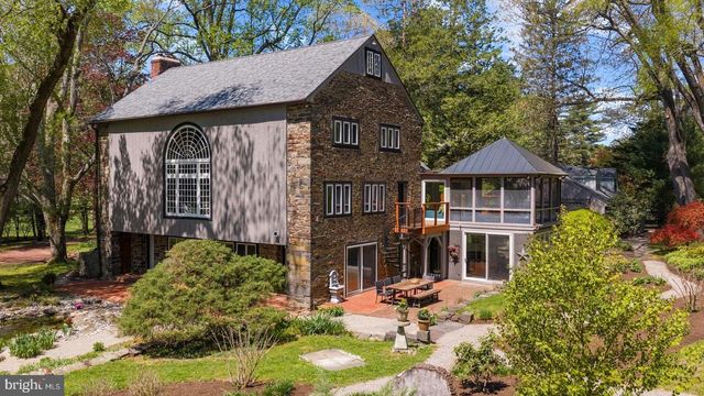 6 BRIDGE ONE LANE, Pipersville, PA 18947