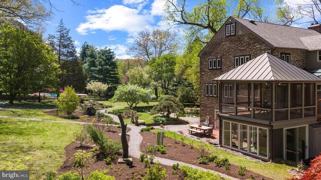 6 BRIDGE ONE LANE, Pipersville, PA 18947