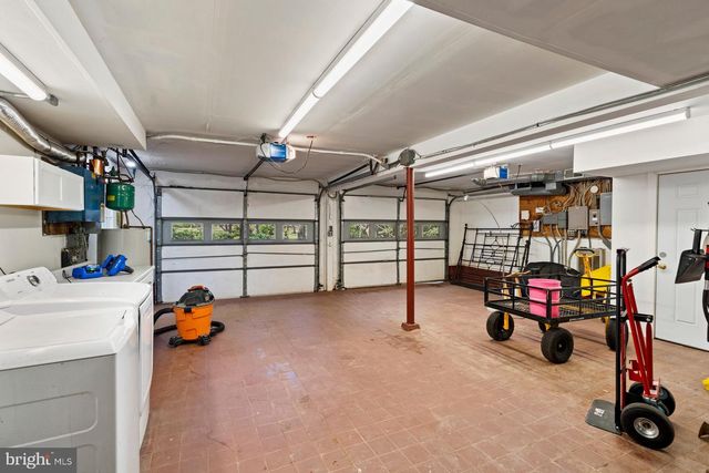 6 BRIDGE ONE LANE, Pipersville, PA 18947