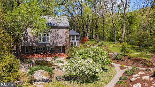6 BRIDGE ONE LANE, Pipersville, PA 18947
