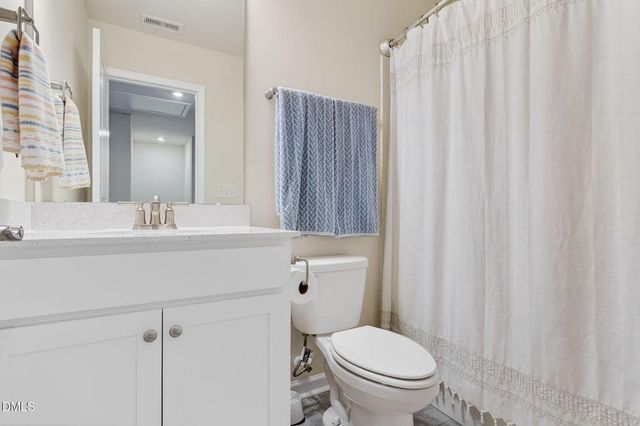 2212 Fairway Green Drive, Fuquay Varina, NC 27526