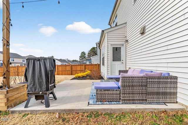 2212 Fairway Green Drive, Fuquay Varina, NC 27526