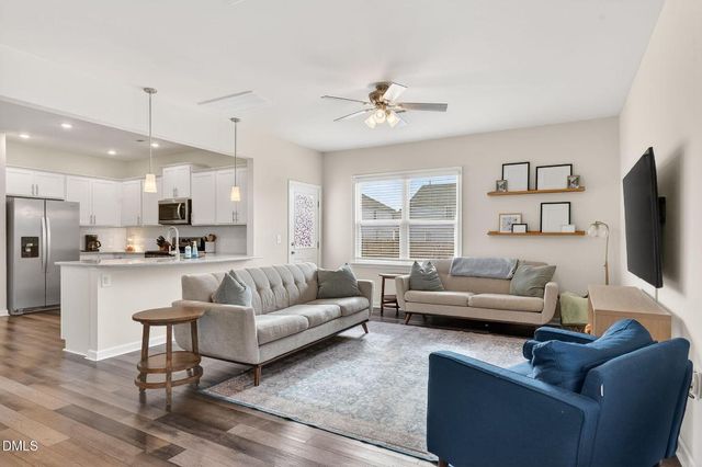 2212 Fairway Green Drive, Fuquay Varina, NC 27526