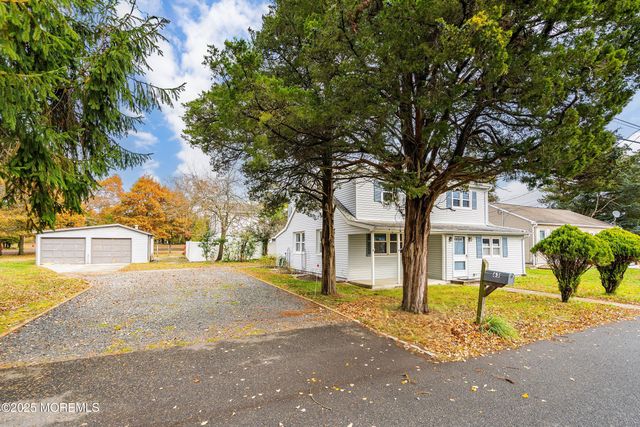 63 Illinois Avenue, Waretown, NJ 08758