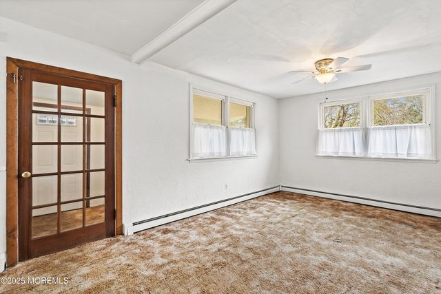 63 Illinois Avenue, Waretown, NJ 08758