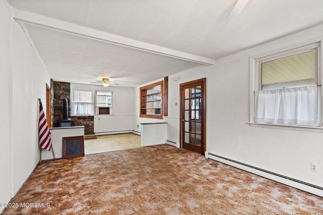 63 Illinois Avenue, Waretown, NJ 08758