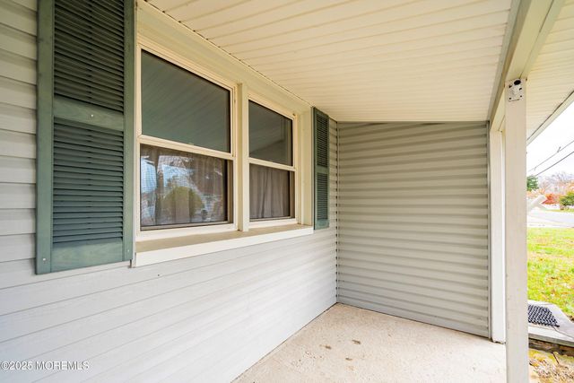 63 Illinois Avenue, Waretown, NJ 08758