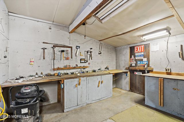 63 Illinois Avenue, Waretown, NJ 08758