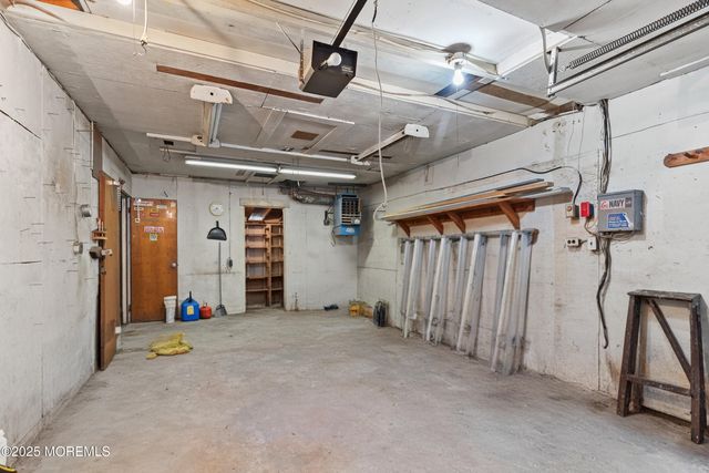 63 Illinois Avenue, Waretown, NJ 08758