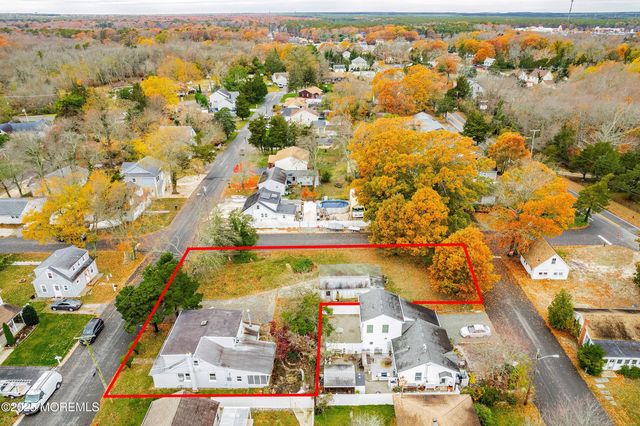 63 Illinois Avenue, Waretown, NJ 08758