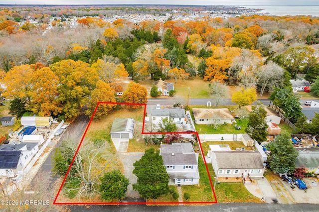 63 Illinois Avenue, Waretown, NJ 08758