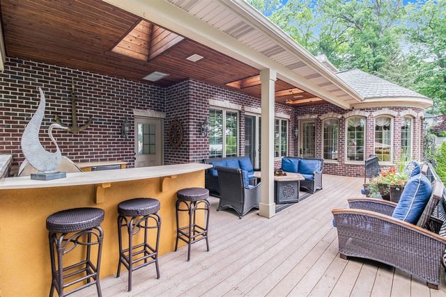 143 Waupakisco Beach, Battle Creek, MI 49015