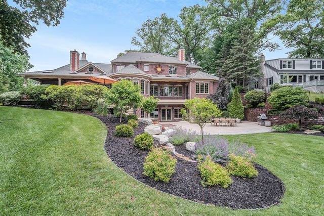 143 Waupakisco Beach, Battle Creek, MI 49015